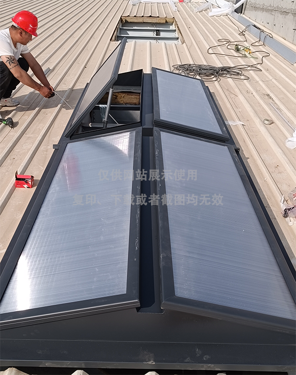 兰州王老吉生产车间铁门关排烟天窗