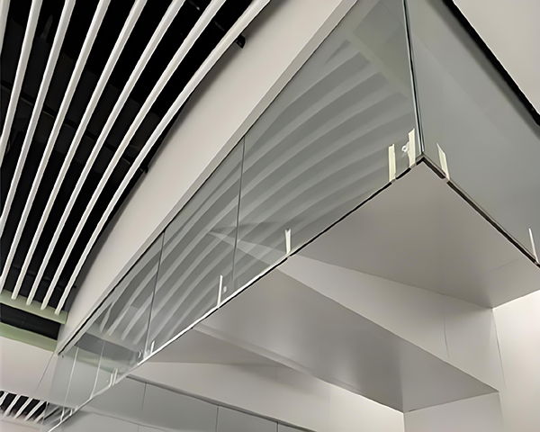 铁门关玻璃铁门关挡烟垂壁