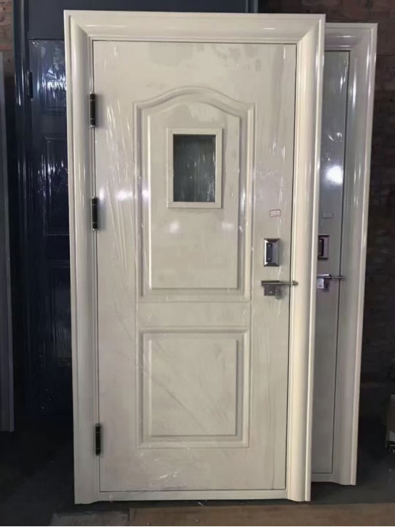 铁门关学校教室门