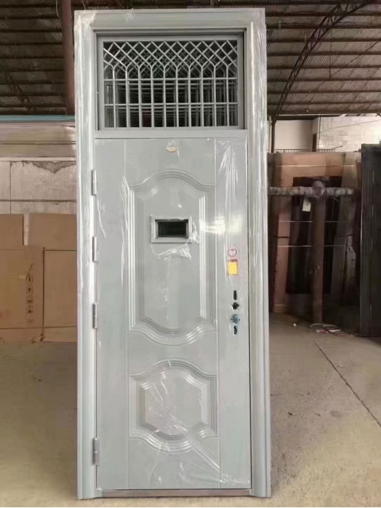 铁门关学校教室门