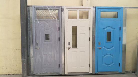 铁门关学校教室门