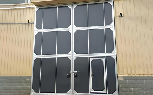 厂房铁门关工业门选择与维护全解析：提升效率与安全的关键要素