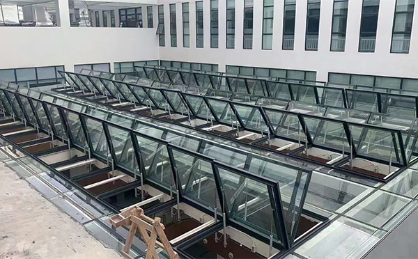 百安科技有限公司近期铁门关排烟窗项目案例分享