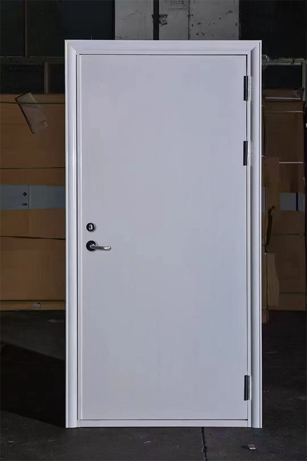 社区活动中心加装铁门关防火门保障居民安全 社区活动中心加装铁门关防火门保障居民安全